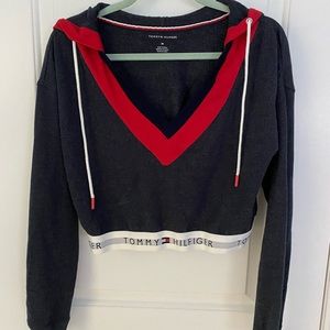 Tommy hilfiger cropped hoodie